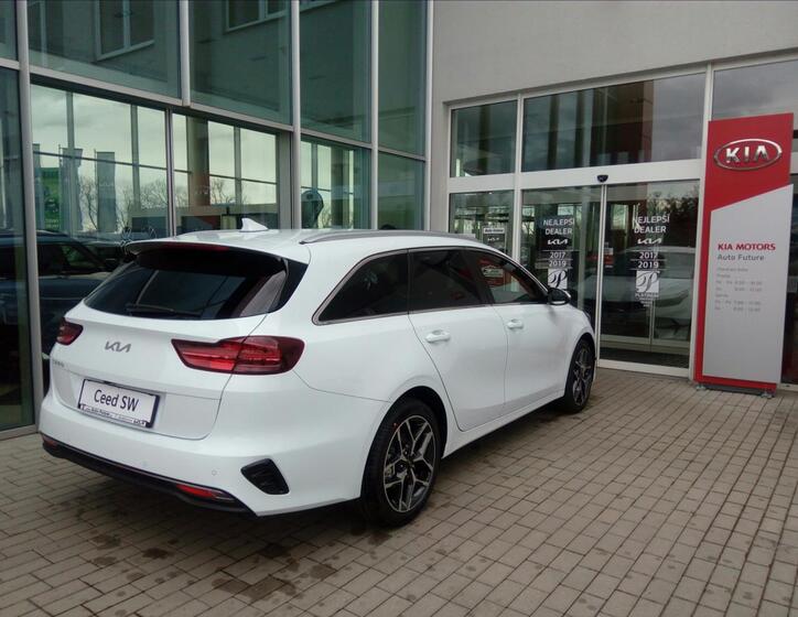 KIA Ceed 4