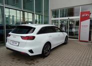 KIA Ceed 4