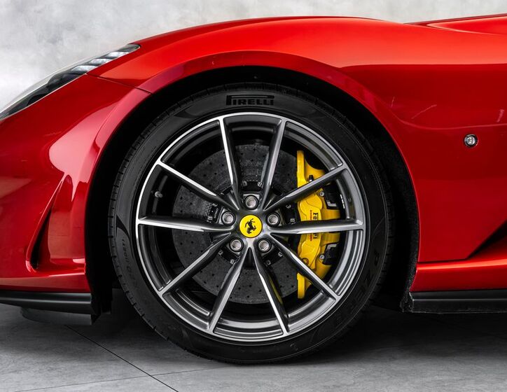 Ferrari 812 3