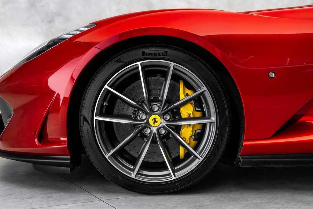 Ferrari 812