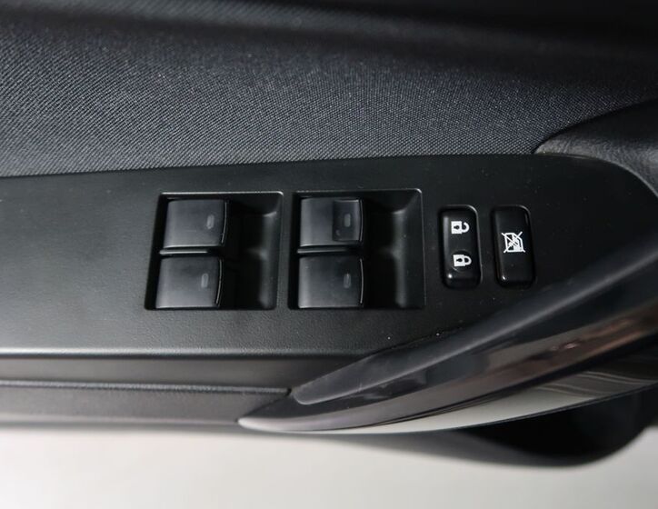 Toyota Auris 24