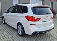 BMW Řada 2 8