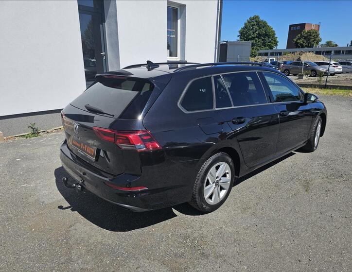 Volkswagen Golf 8