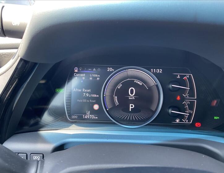 Lexus ES 300h 12