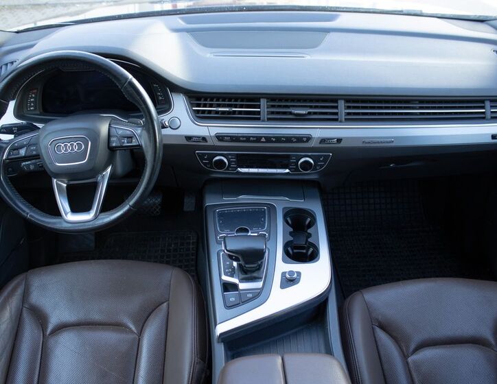 Audi Q7 26