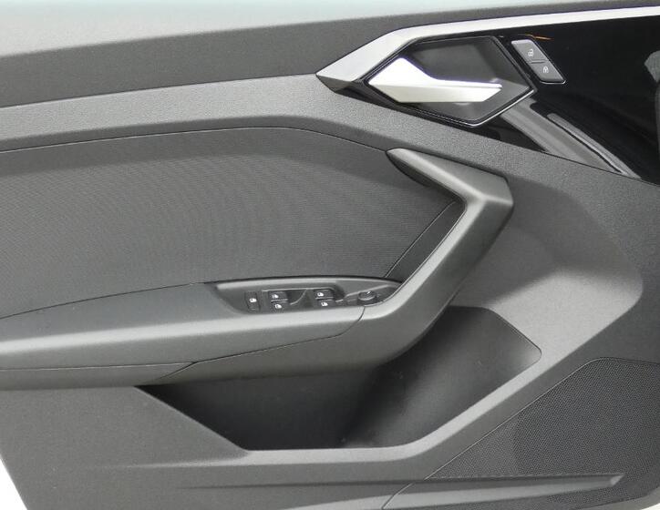 Audi A1 8
