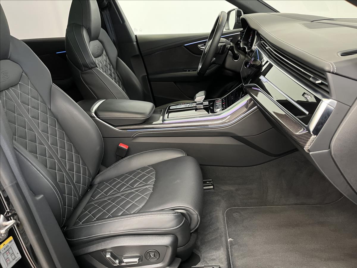 Audi SQ8