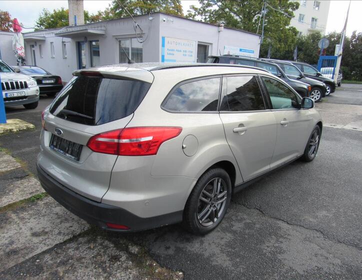 Ford Focus 6