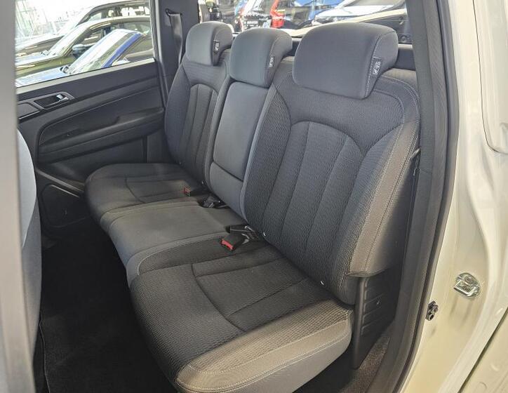 SsangYong Musso 11