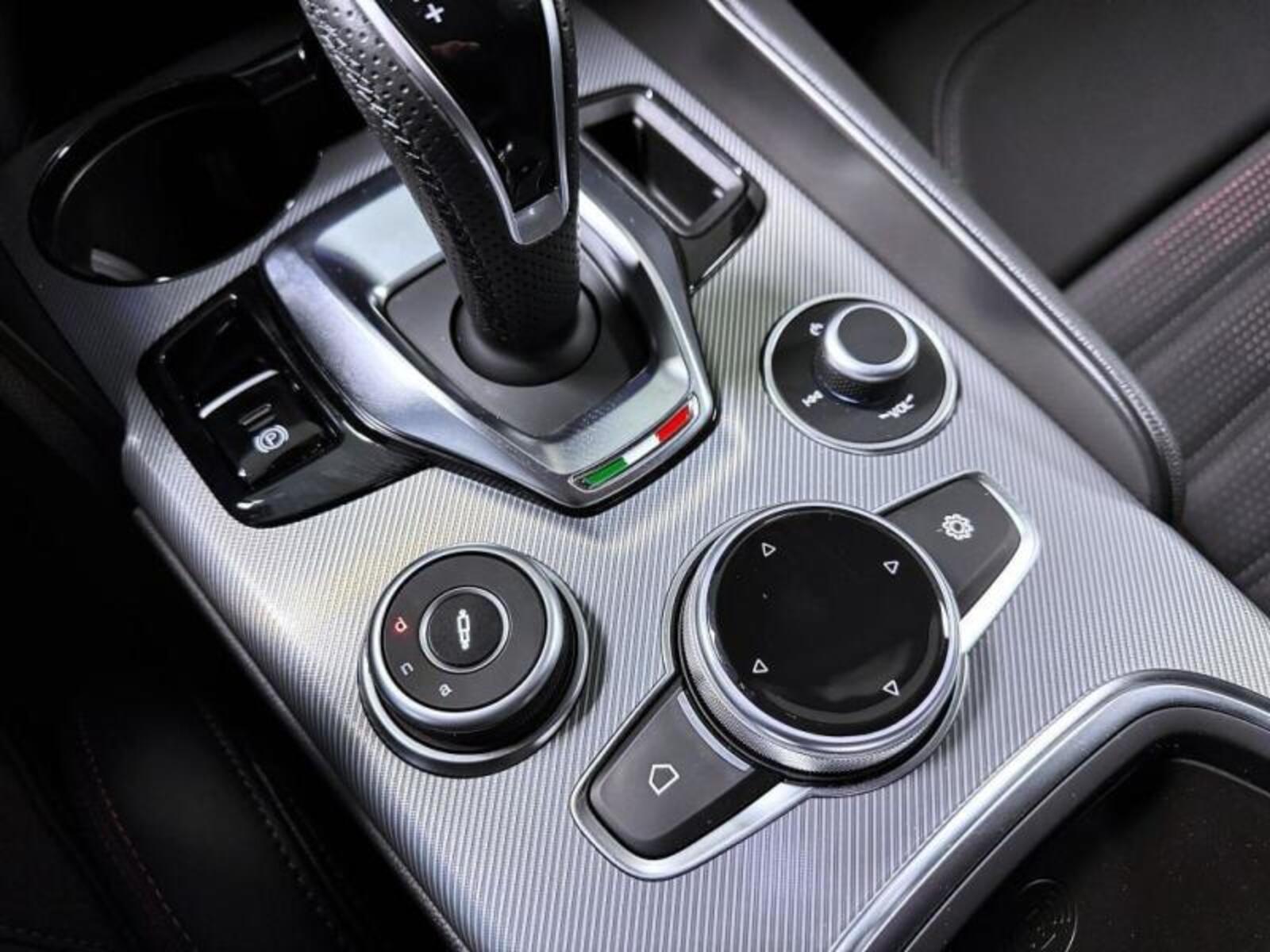 Alfa Romeo Giulia 18