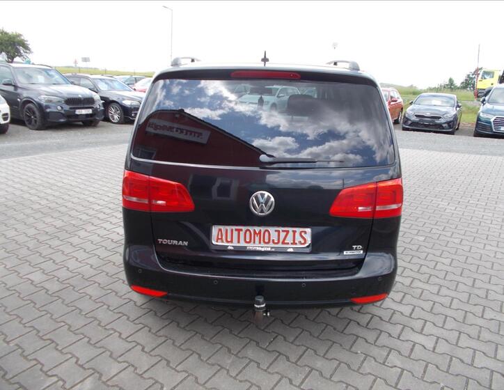Volkswagen Touran 10