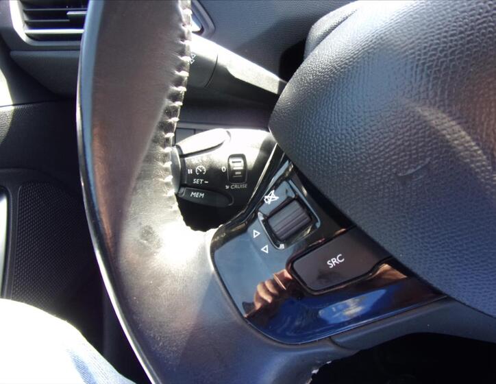 Peugeot 308 23