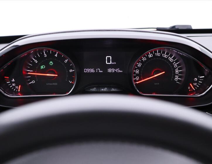 Peugeot 208 18