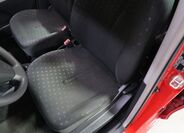 Toyota Yaris 9