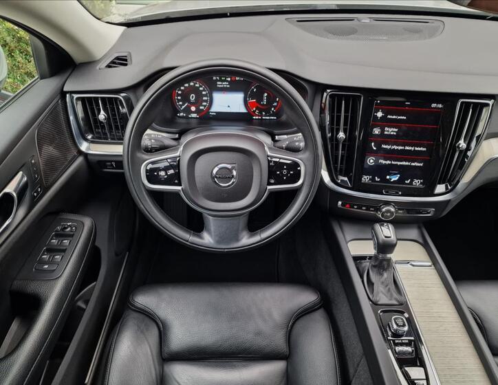 Volvo V60 12