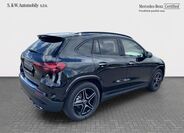 Mercedes-Benz GLA 8
