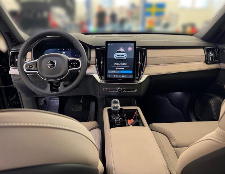 Volvo XC90 10
