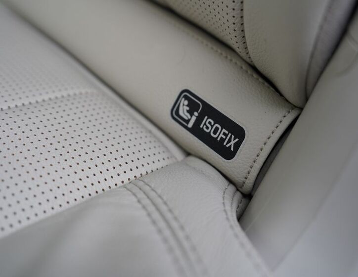 Land Rover Discovery 32