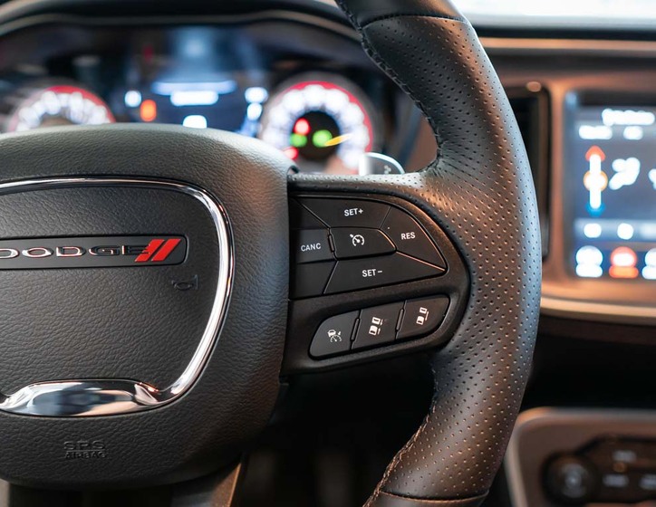 Dodge Challenger 19