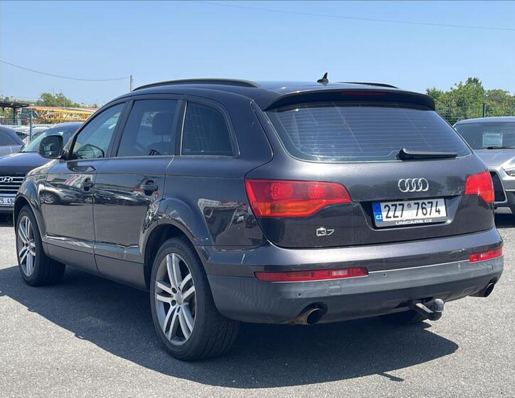 Audi Q7 7
