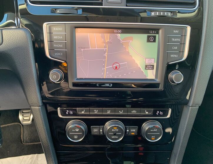 Volkswagen Golf 13