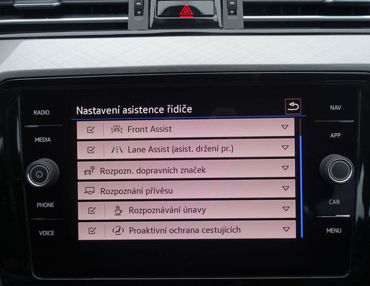 Volkswagen Passat 16