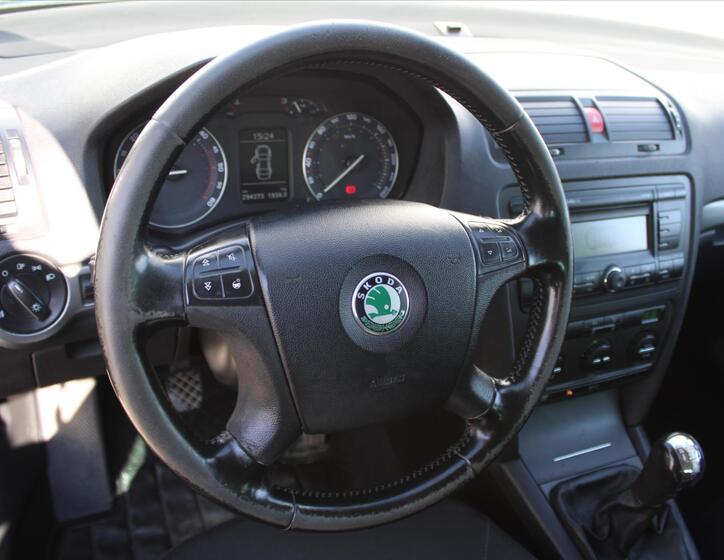 Škoda Octavia 15