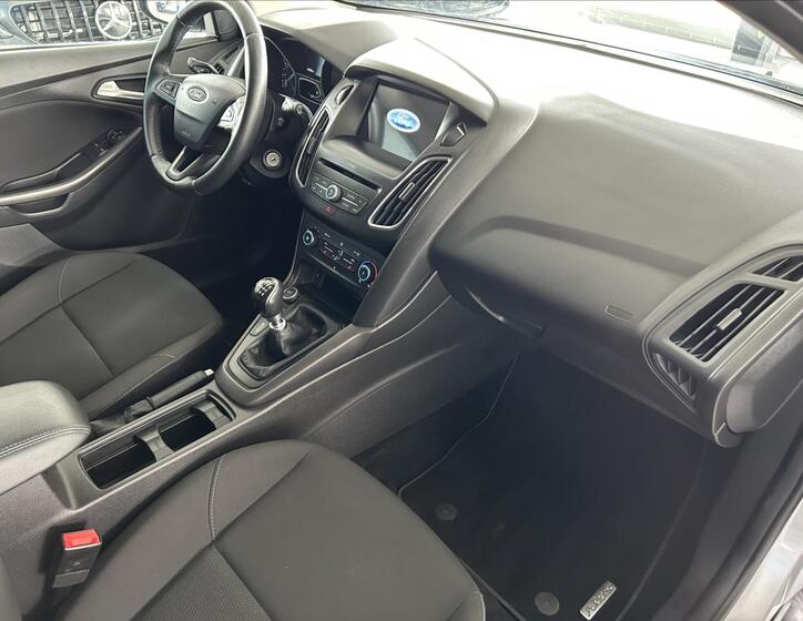 Ford Focus 9