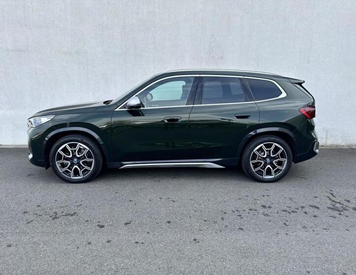 BMW iX1 3