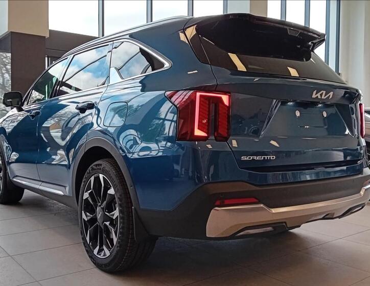 KIA Sorento 5