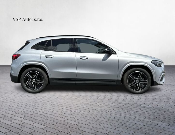 Mercedes-Benz GLA 6