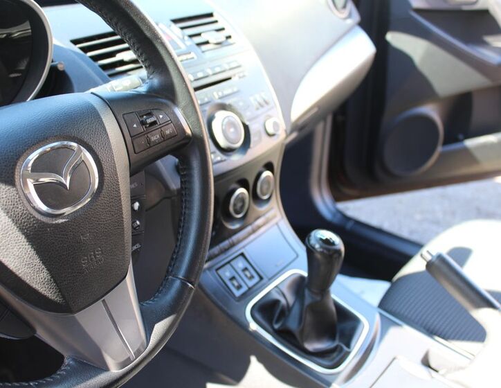 Mazda 3 15
