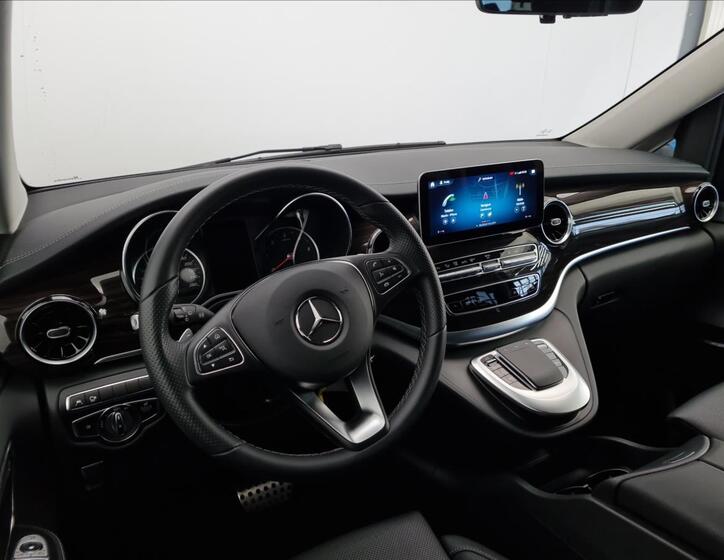 Mercedes-Benz Třídy V 9