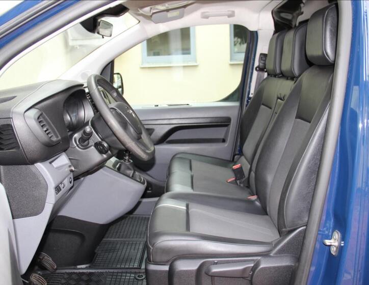 Opel Vivaro 12