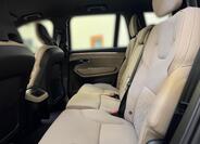 Volvo XC90 11