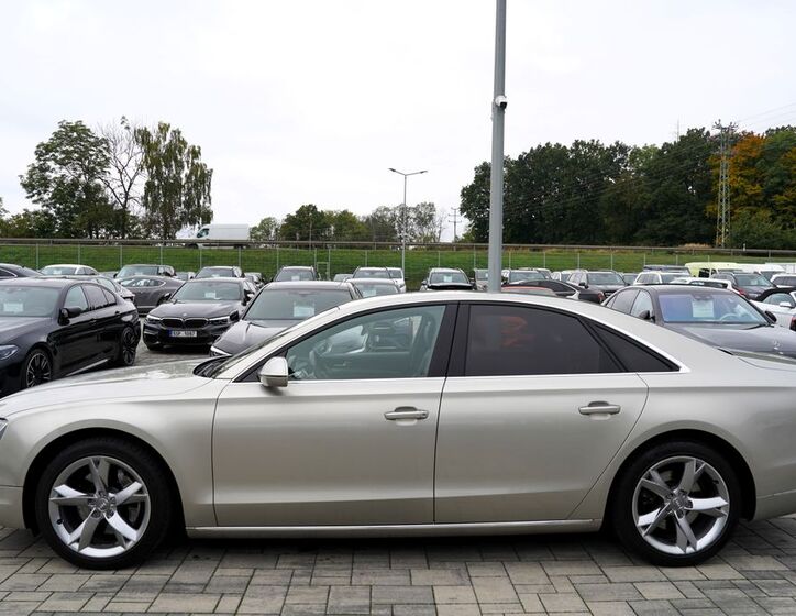 Audi A8 3
