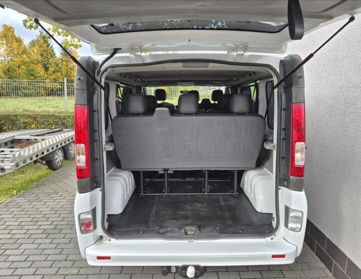 Renault Trafic 14