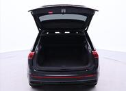 Volkswagen Tiguan 9