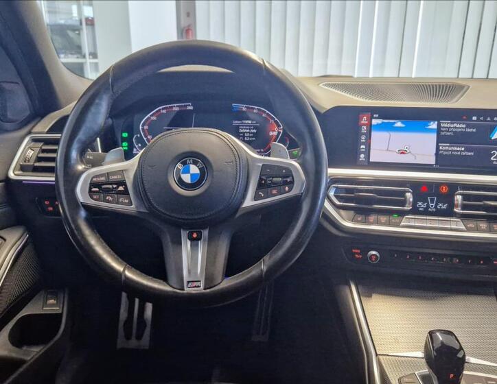 BMW Řada 3 30