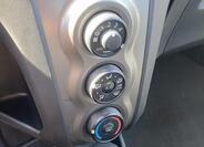 Toyota Yaris 16