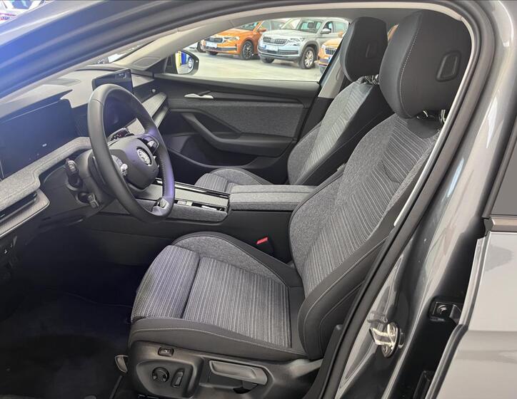 Škoda Superb 16