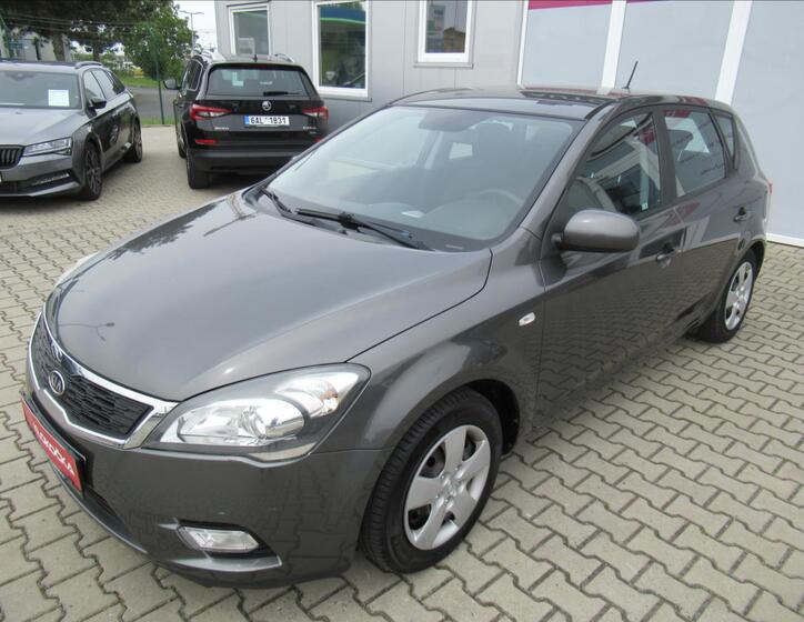 KIA Ceed 1