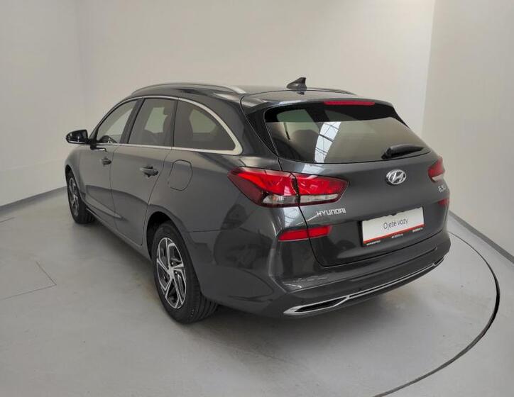 Hyundai i30 37