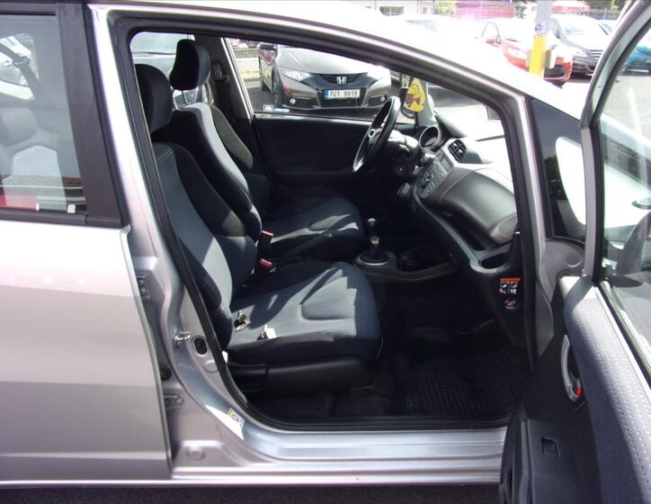 Honda Jazz 9