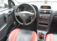 Opel Astra 12