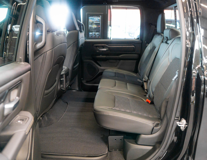 Dodge RAM 27
