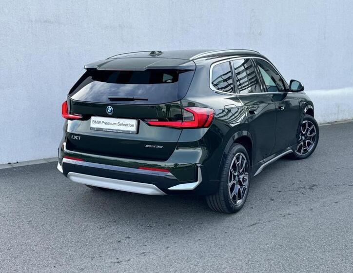 BMW iX1 2