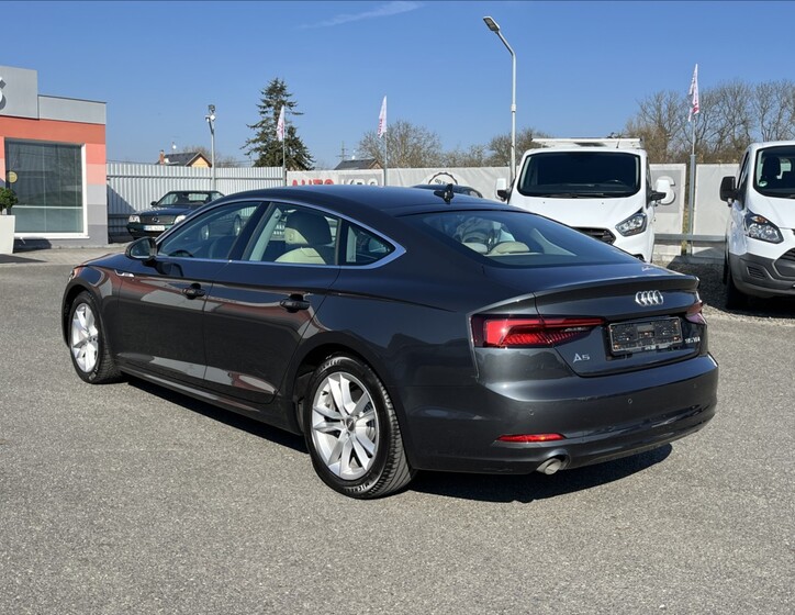 Audi A5 6