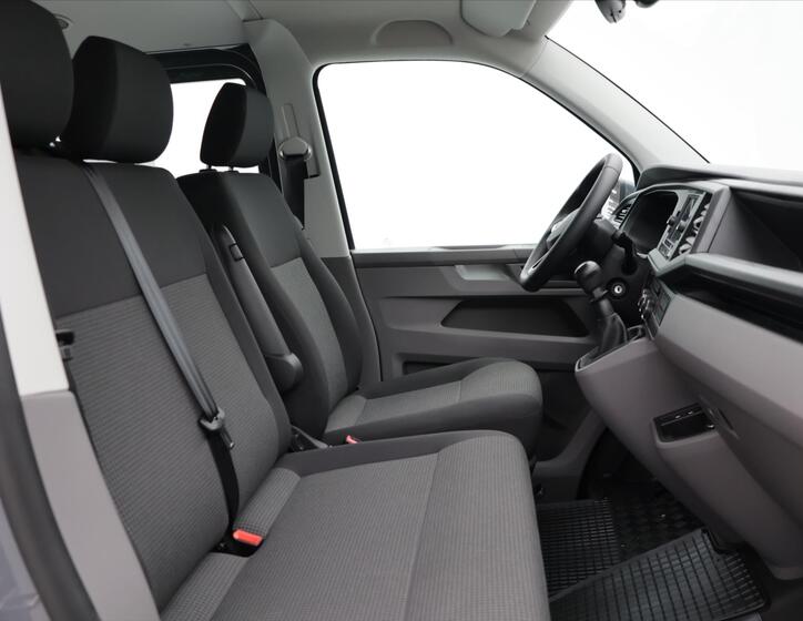 Volkswagen Transporter 16