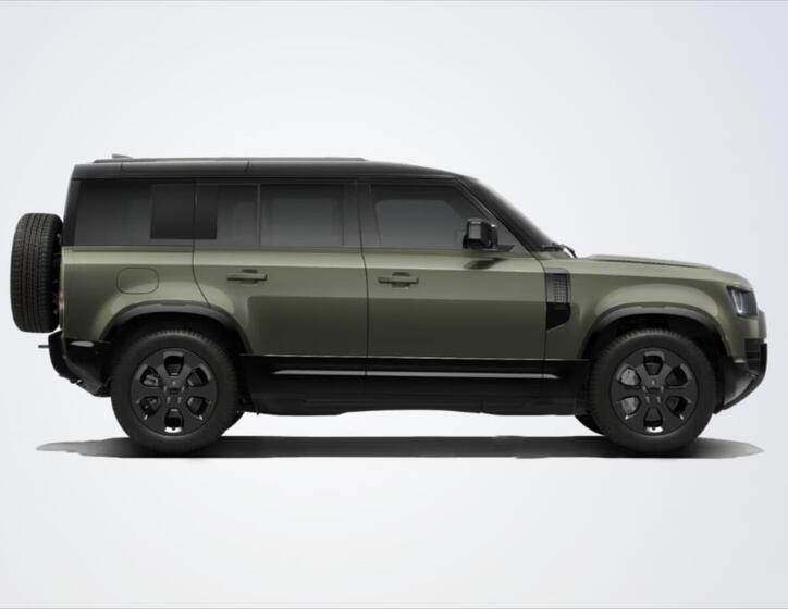 Land Rover Defender 2
